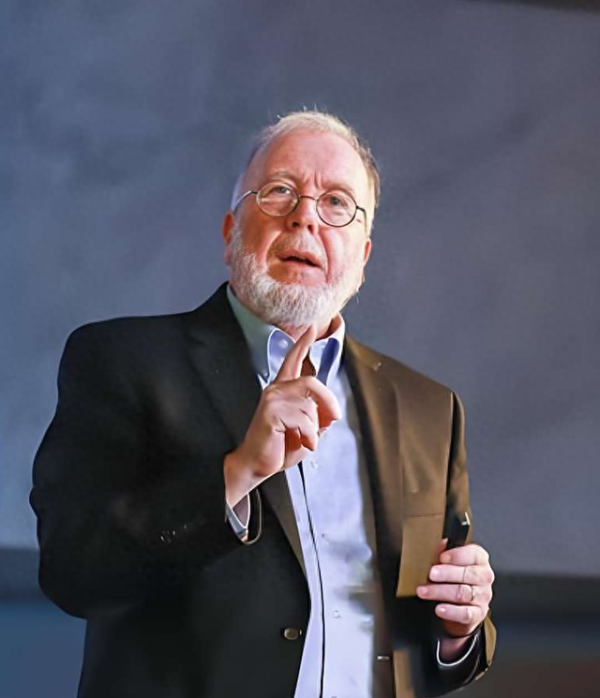 正规配资平台官方 互联网教父凯文·凯利: 对于想变富的普通人, 我只有这3个建议